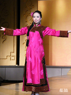 达斡尔族服饰定制